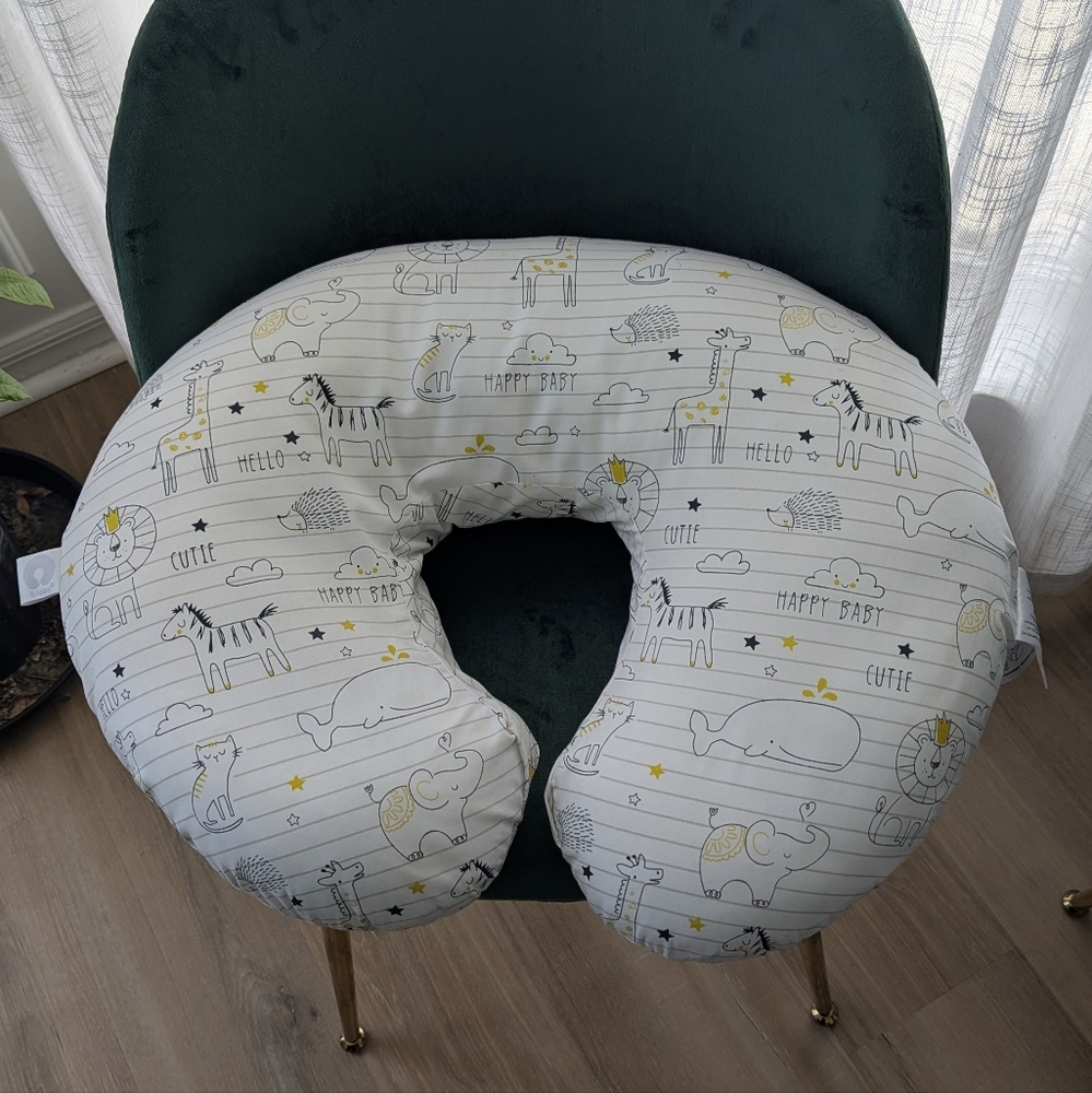 ❌SOLD❌ Baby Nursing Pillow with Animal Print